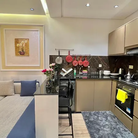 Y48 Logement Confortable & Chic En Plein Coeur De Casablanca Exterior photo
